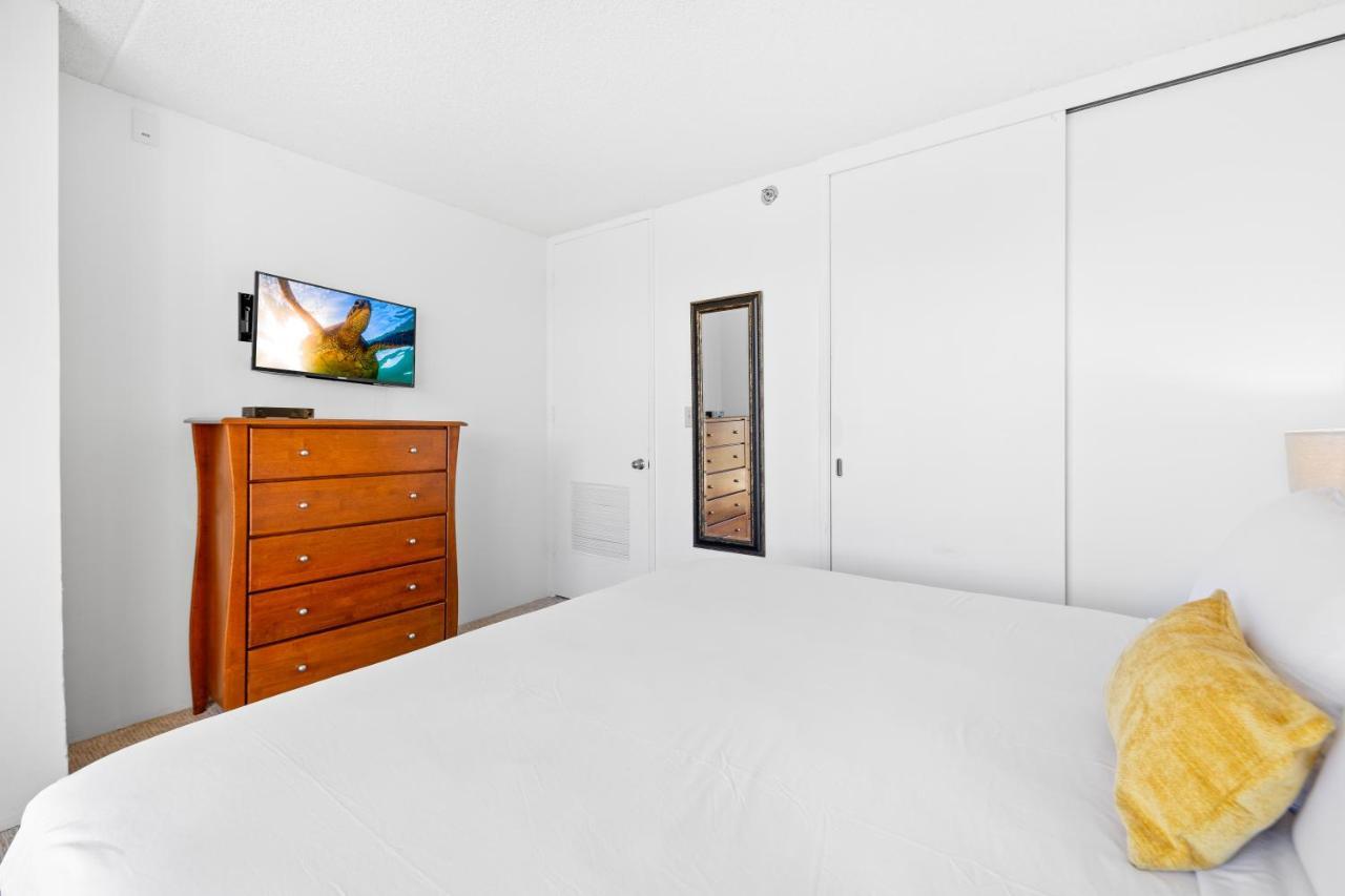 Stunning Mountain View Condo, Near Beach With Parking Honolulu Exterior photo